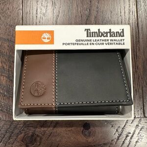 Timberland Men's Trifold Black And Brown Genuine Leather Wallet D87221/77